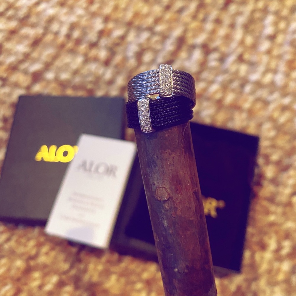 ALOR diamond ring